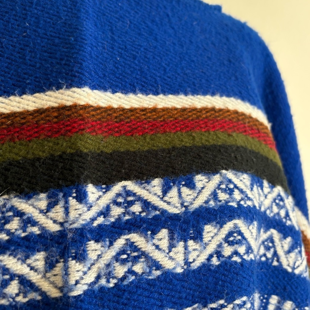 100% Alpaca Wool Poncho Cape Made in Ecuador - Picture 12 of 16